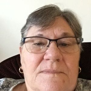 Meet your Posher, Carolyn